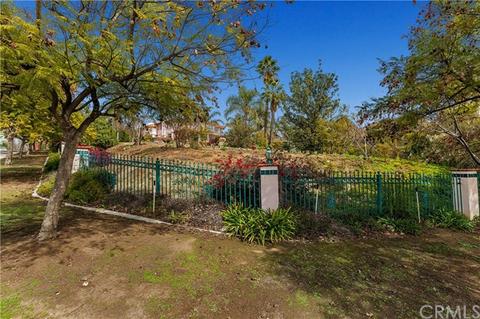 1320 Coronet Dr, Riverside, CA 92506 photo 58