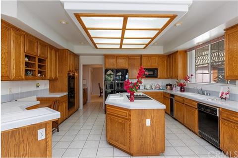 1320 Coronet Dr, Riverside, CA 92506 photo 20