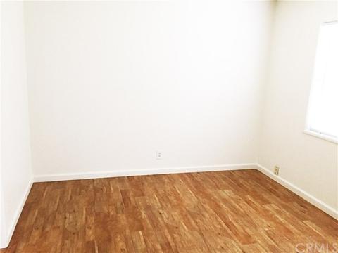 8885 Pembroke Ave, Riverside, CA 92503 photo 6