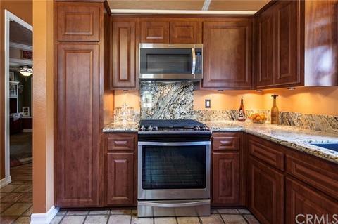 949 Forest Dr, Colton, CA 92324 photo 9