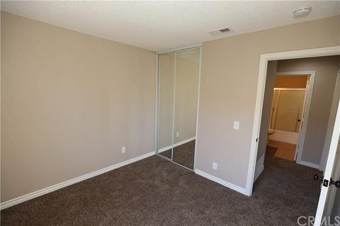 565 N Lamarr St, Rialto, CA 92376 photo 18