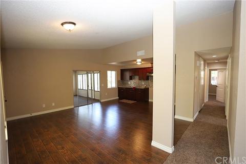 565 N Lamarr St, Rialto, CA 92376 photo 10