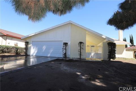 565 N Lamarr St, Rialto, CA 92376 photo 4