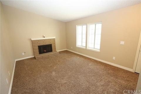 565 N Lamarr St, Rialto, CA 92376 photo 7