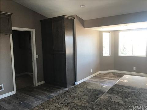 7027 Summit Valley Rd, Hesperia, CA 92345 photo 5