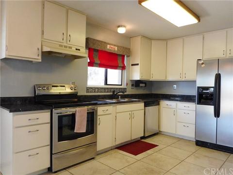 18523 Symeron Rd, Apple Valley, CA 92307 photo 2