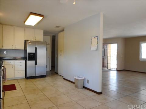 18523 Symeron Rd, Apple Valley, CA 92307 photo 5
