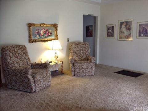 9165 Garfield St, Riverside, CA 92503 photo 2