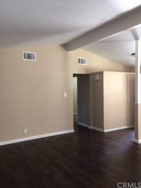 6853 La Jolla Dr, Riverside, CA 92504 photo 2