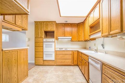 397 W Woodcrest St, Rialto, CA 92376 photo 10