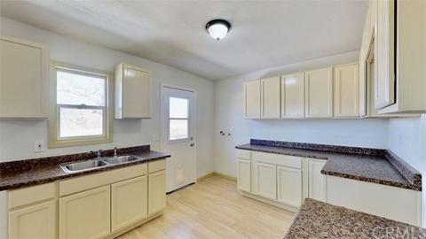 15082 Nokomis Rd, Apple Valley, CA 92307 photo 9
