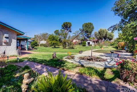 12819 Columbia Ave, Yucaipa, CA 92399 photo 2