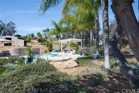 17820 Luna Ct, Riverside, CA 92504 photo 41
