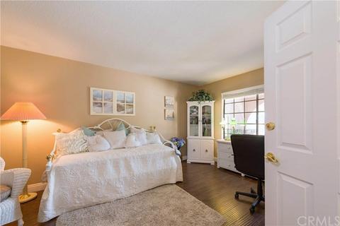 17820 Luna Ct, Riverside, CA 92504 photo 8
