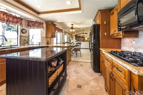 17820 Luna Ct, Riverside, CA 92504 photo 16