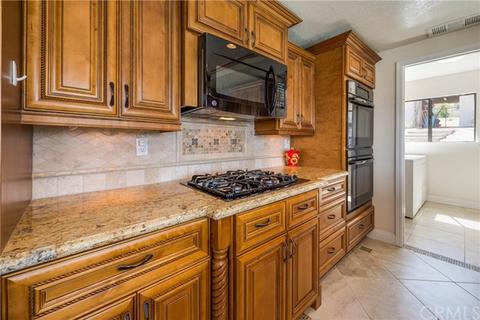 17820 Luna Ct, Riverside, CA 92504 photo 15