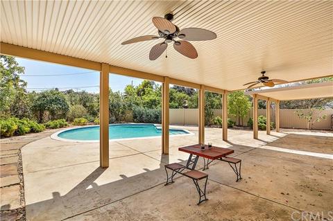2290 Oak Crest Dr, Riverside, CA 92506 photo 24