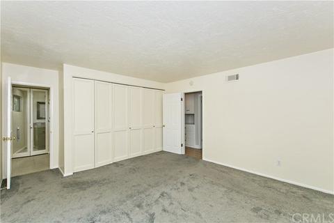 2290 Oak Crest Dr, Riverside, CA 92506 photo 17