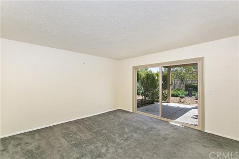 2290 Oak Crest Dr, Riverside, CA 92506 photo 23