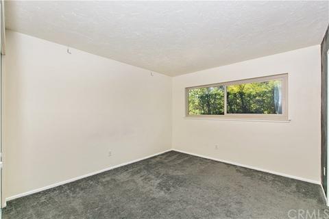 2290 Oak Crest Dr, Riverside, CA 92506 photo 19