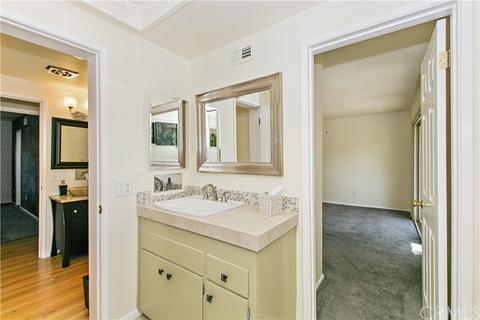 2290 Oak Crest Dr, Riverside, CA 92506 photo 18
