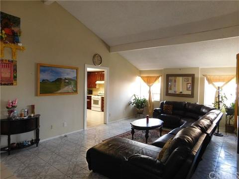 2108 Applegate Dr, Corona, CA 92882 photo 4