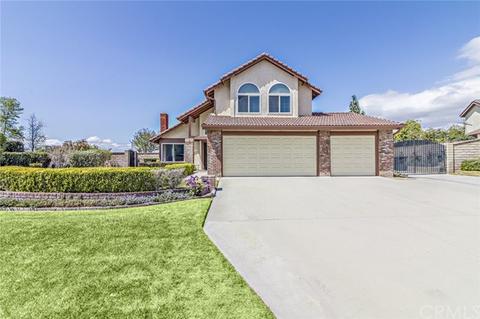 1279 Tolkien Rd, Riverside, CA 92506 photo 2