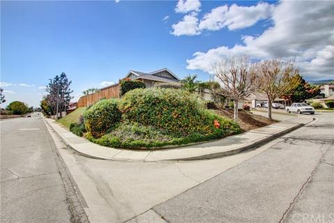 2950 Oleta Ct, Highland, CA 92346 photo 3