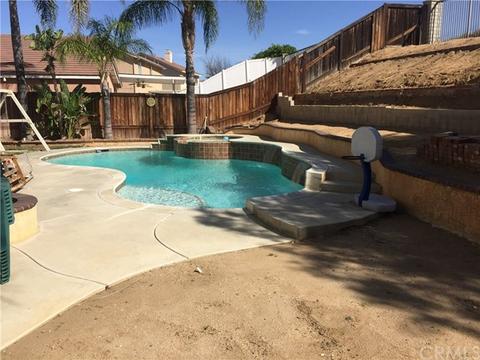 3847 Raintree Cir, Perris, CA 92571 photo 9
