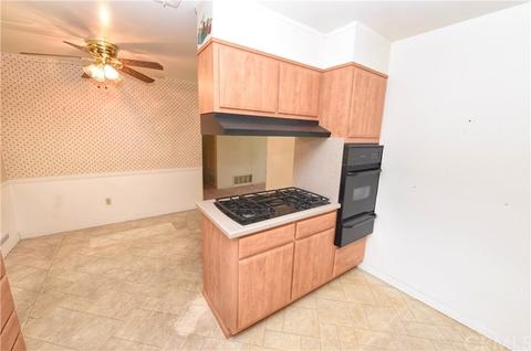 2261 E Foothill Dr, San Bernardino, CA 92404 photo 15