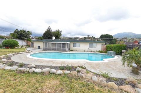 2261 E Foothill Dr, San Bernardino, CA 92404 photo 5