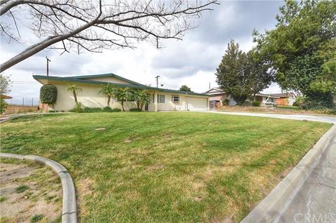 2261 E Foothill Dr, San Bernardino, CA 92404 photo 4