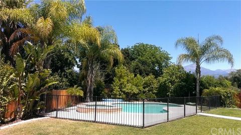 43 Valencia Ln, Redlands, CA 92374 photo 12