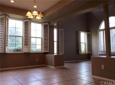 43 Valencia Ln, Redlands, CA 92374 photo 5