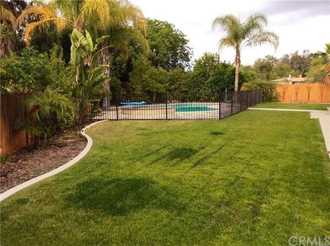 43 Valencia Ln, Redlands, CA 92374 photo 10