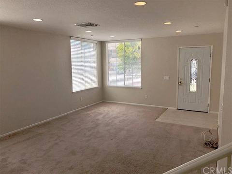 5377 Huntmaster Ln, Fontana, CA 92336 photo 3