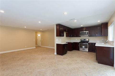 6982 Manhattan Dr, Riverside, CA 92506 photo 10