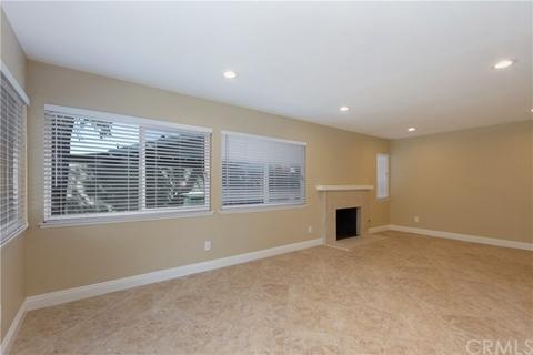 6982 Manhattan Dr, Riverside, CA 92506 photo 9