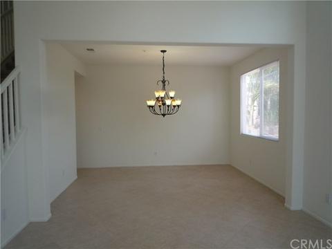 5025 Manitoba Dr, Fontana, CA 92336 photo 4