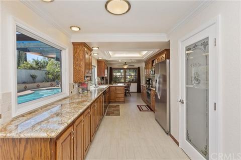 5076 Windhill Dr, Riverside, CA 92507 photo 13