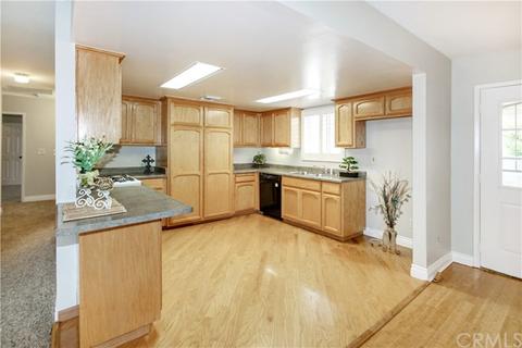 674 12th St, Beaumont, CA 92223 photo 3