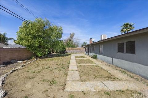 833 E Winchester Dr, Rialto, CA 92376 photo 22