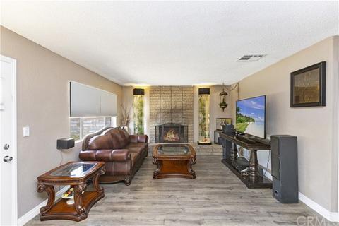 833 E Winchester Dr, Rialto, CA 92376 photo 9