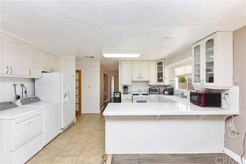 833 E Winchester Dr, Rialto, CA 92376 photo 12