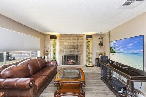 833 E Winchester Dr, Rialto, CA 92376 photo 10