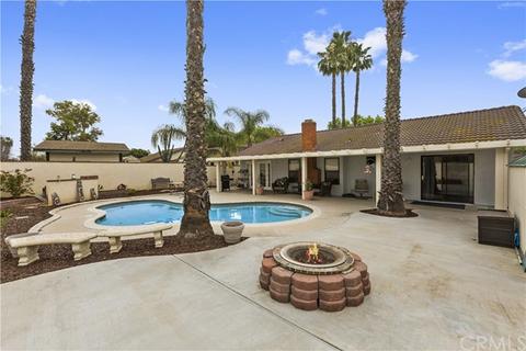 10675 Sagittarius Dr, Riverside, CA 92503 photo 3