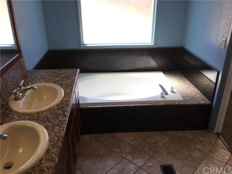 9235 Atsina Rd, Phelan, CA 92371 photo 13