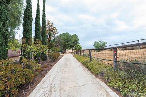 1235 Highridge St, Riverside, CA 92506 photo 3