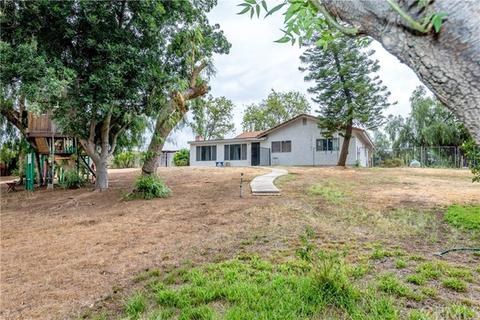 1235 Highridge St, Riverside, CA 92506 photo 36