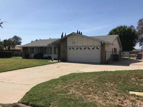 4787 Villa Woods Dr, Riverside, CA 92509 photo 2